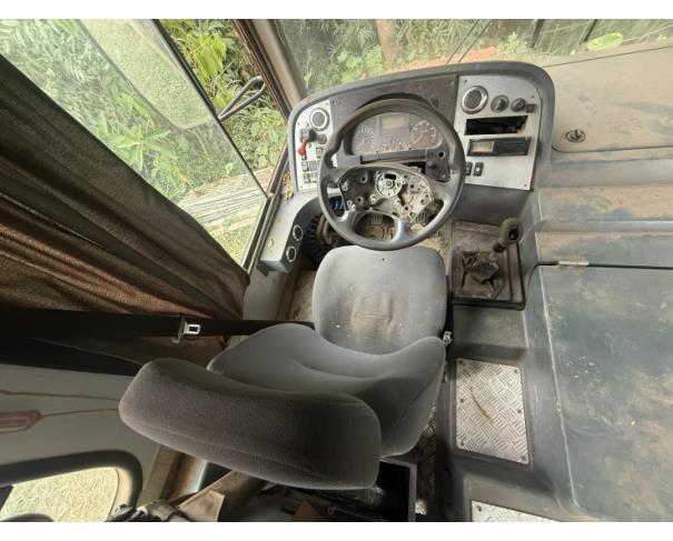 Foto de ONIBUS IVECO/SENIORCLASS 150SE, DIESEL, AMARELA, 2016/2017, CHASSI: 93ZA01LF0H8931540, RENAVAM: 01114275490, NO ESTADO EM QUE SE ENCONTRA.