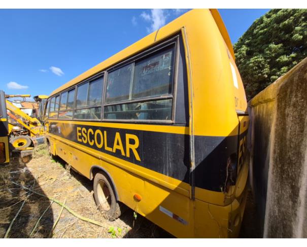 Foto de ONIBUS  MARCOPOLO/VOLARE V8L ESC, DIESEL, AMARELA, 2010/2011, CHASSI: 93PB42G3PBC034170, RENAVAM: 00265077621, NO ESTADO EM QUE SE ENCONTRA. 