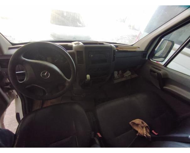Foto de MICROONIBUS, I/M.BENZ 415CDISPRINTERM, 2014/2014, BRANCA, DIESEL, CHASSI: 8AC906633EE097310, RENAVAM: 01026270453, NO ESTADO EM QUE SE ENCONTRA.