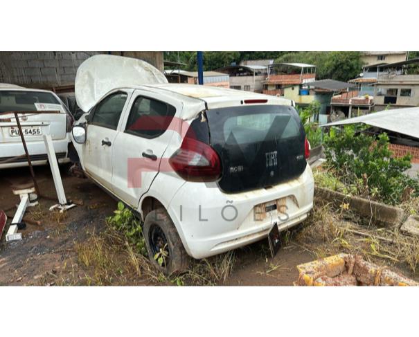 Foto de AUTOMOVEL FIAT/MOBI EASY, ALCOOL/GASOLINA, BRANCA, 2017/2018, CHASSI: ...02138, NO ESTADO EM QUE SE ENCONTRA.