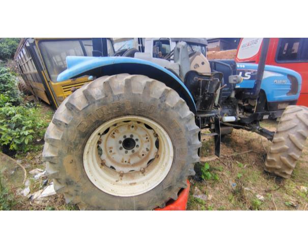 Foto de LOTE CONTENDO 01 TRATOR LS 90, Nº DE SERIE: 10900000129, NO ESTADO EM QUE SE ENCONTRA.