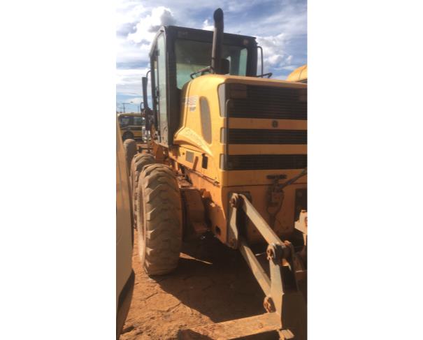 Foto de MOTONIVELADORA NEW HOLLAND, RG 140B VHP,  AMARELA, ANO 2013, DIESEL, NO ESTADO EM QUE SE  ENCONTRA. 