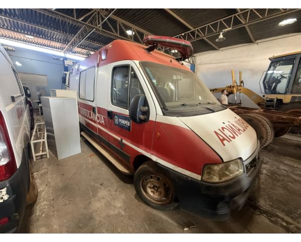 Foto de CAMINHONETE FIAT/DUCATO MARIMAR AMB, DIESEL, BRANCA, 2016/2016, CHASSI: 93W245G3RG2158975, RENAVAM: 01144385960, NO ESTADO EM QUE SE ENCONTRA.