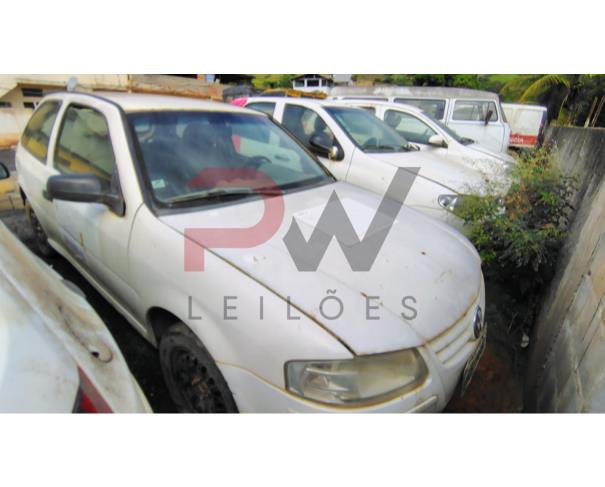 Foto de AUTOMOVEL VW/GOL 1.0 GIV, 2013/2014,BRANCA, ALCOOL/GASOLINA, CHASSI: ...48182,  NO ESTADO EM QUE SE ENCONTRA.