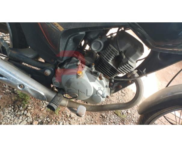 Foto de PASSAGEIRO / HONDA / CG 150FAN ESI / PLACA: HOH-5782 / UF: MG / MUNICÍPIO: GONZAGA /ANO FABRICAÇÃO: 2012 / ANO MODELO: 2012 / PRETA /CHASSI: 9C2KC1670CR488500 / MOTOR: KC16E7C488500 /RENAVAM: 00461731720, NO ESTADO EM QUE SE ENCONTRA.