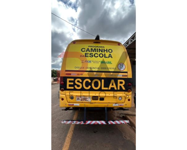Foto de ONIBUS, MPOLO/VOLARE V8L 4X4 EO, AMARELA, 2014/2014, DIESEL, CHASSI: 93PB58M1MEC052883, RENAVAM: 01155067301, NO ESTADO EM QUE SE ENCONTRA.