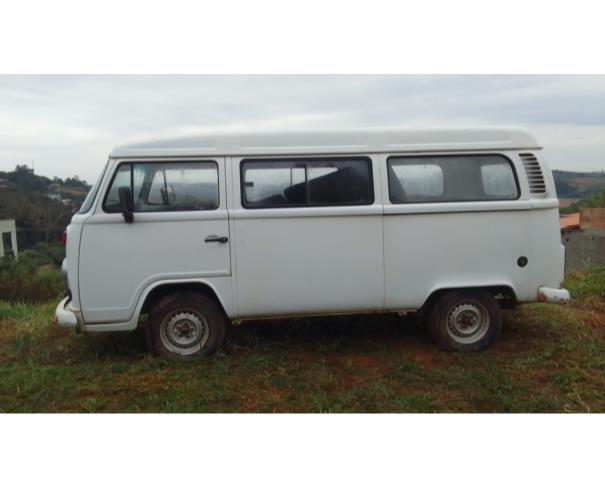 Foto de CAMIONETA VW/KOMBI, ALCOOL/GASOLINA, BRANCA, 9 LUGARES, 2013/2014, CHASSI: 9BWMF07X4EP014944, RENAVAM: 00654376409, NO ESTADO EM QUE SE ENCONTRA. 