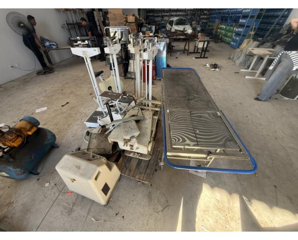 Foto de LOTE CONTENDO SUCATA DE MATERIAIS HOSPITALARES, NO ESTADO EM QUE SE ENCONTRAM.