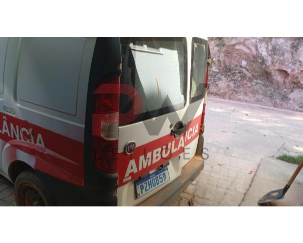 Foto de CAMINHONETE FIAT/DOBLO GREENCAR MO4, ALCOOL/GASOLINA, BRANCA, 2016/2016, CHASSI: 9BD22315UG2042245, RENAVAM: 01113629450, NO ESTADO EM QUE SE ENCONTRA.