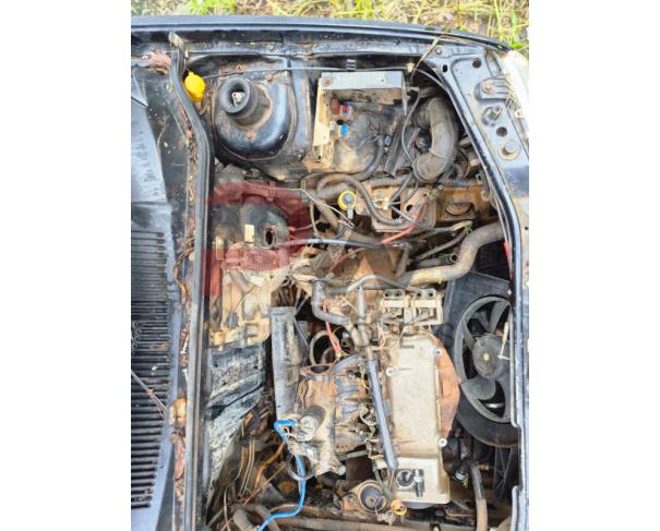 Foto de CAR/CAMINHONETE/C. ABERT, FIAT/STRADA FIRE, PRETA, GASOLINA, 2004/2005, CHASSI: 9BD27801052434748, RENAVAM: 845468669, NO ESTADO EM QUE SE ENCONTRA.
