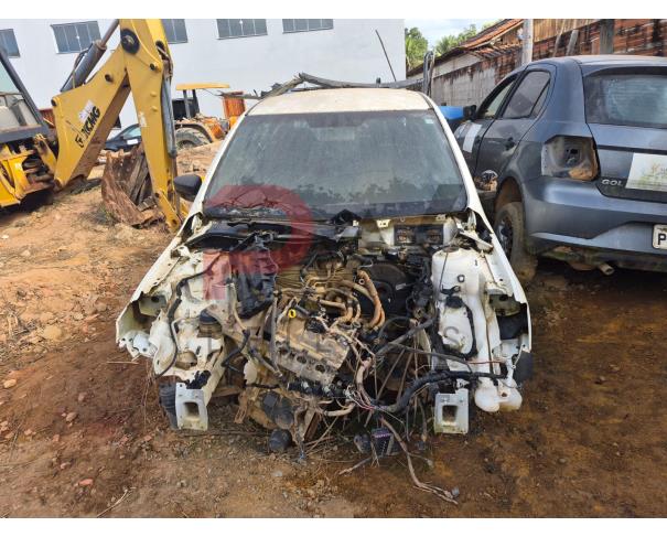 Foto de  AUTOMOVEL, VW/NOVO GOL TL MCV, BRANCA, 2016/2017, ALCOOL/GASOLINA, CHASSI: 9BWAG45UXHT035745, RENAVAM: 01095591395, NO ESTADO EM QUE SE ENCONTRA.