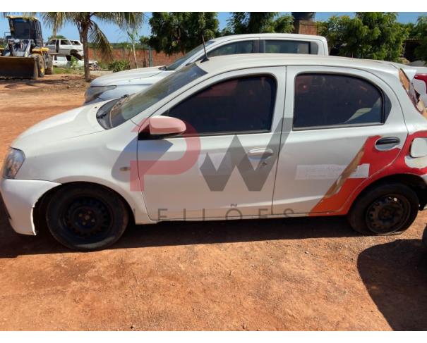 Foto de PAS/AUTOMOVEL TOYOTA/ETIOS HB X 13L MT,  ALCOOL/GASOLINA, ANO/MOD 2018/2018, COR BRANCO, NO ESTADO EM QUE SE ENCONTRA.
