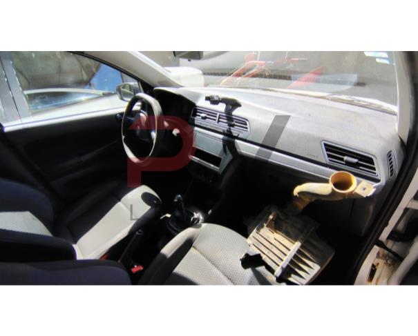 Foto de VW/GOL 1.6L MB5, ALCOOL/GASOLINA, BRANCA, 2020/2020, CHASSI: 9BWAB45U7LT106875, RENAVAM:122807819 , NO ESTADO EM QUE SE ENCONTRA.
