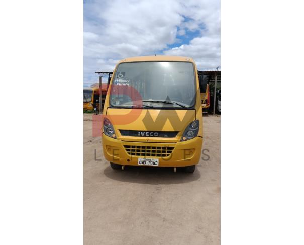 Foto de PAS/ONIBUS IVECO/CITYCLASS 70C17, DIESEL, 2013/2014,  AMARELA, RENAVAM: 00594771021, CHASSI: 93ZL68C01E8454695, NO ESTADO EM QUE SE ENCONTRA.