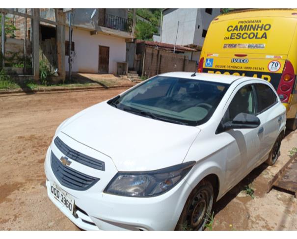 Foto de  AUTOMOVEL CHEVROLET/ONIX 10MT JOYE, ALCOOL/GASOLINA, BRANCA, 2018/2019, CHASSI: 9BGKL48U0KB174194, RENAVAM: 01181841043, NO ESTADO EM QUE SE ENCONTRA. 