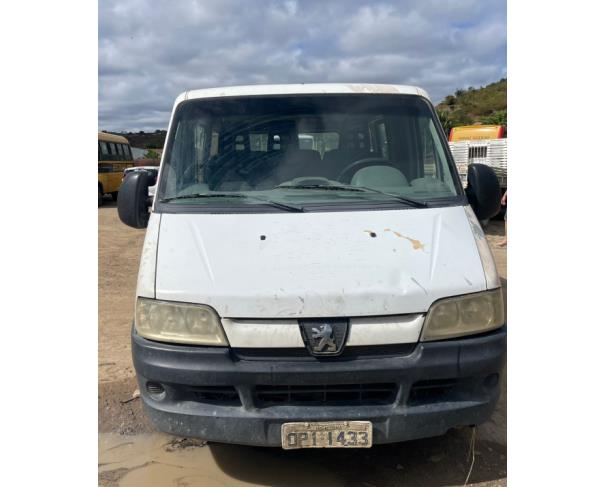 Foto de MICROONIBUS, PEUGEOT/BOXER M33OM 23S, BRANCA, 2012/2013, DIESEL, CHASSI: 936ZBWMMBD2104647, RENAVAM: 00512198470, NO ESTADO EM QUE SE ENCONTRA.