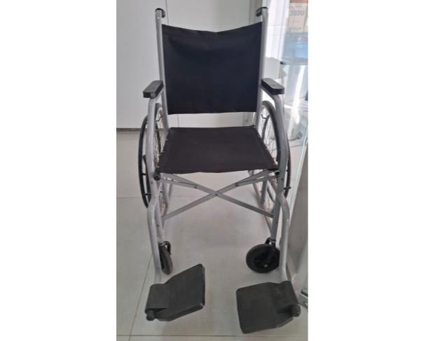 Foto de LOTE CONTENDO MATERIAIS HOSPITALARES E OUTROS, NO ESTADO EM QUE SE ENCONTRA.
