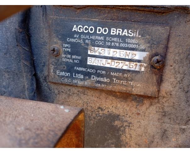 Foto de TRATOR MASSEY FERGUSON, 235,  043125N2, SÉRIE: 8ANJ-D27-511, COR VERMELHA  NO ESTADO EM QUE SE ENCONTRA.