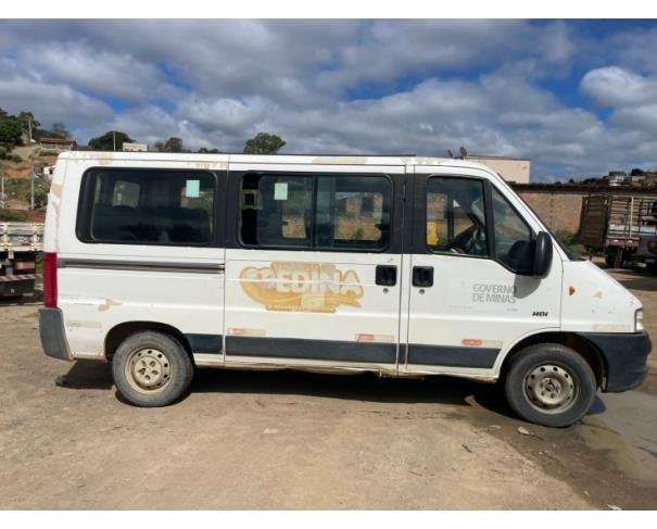 Foto de MICROONIBUS, PEUGEOT/BOXER M33OM 23S, BRANCA, 2012/2013, DIESEL, CHASSI: 936ZBWMMBD2104647, RENAVAM: 00512198470, NO ESTADO EM QUE SE ENCONTRA.