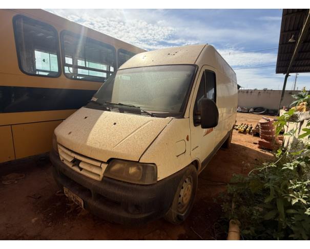 Foto de CAMINHONETE CITROEN/JUMPER F35LH 23S, DIESEL, BRANCA, 2014/2014, CHASSI: 935ZCWMNCE2132130, RENAVAM: 01045184818, NO ESTADO EM QUE SE ENCONTRA.