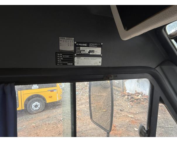 Foto de ONIBUS IVECO/SOULCLASS 70C17 HE, DIESEL, AMARELA, 2018/2019, CHASSI: 93ZL72C01K8481509, RENAVAM:01164113868 , NO ESTADO EM QUE SE ENCONTRA.
