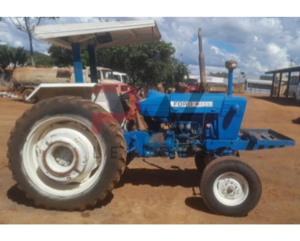 Foto de TRATOR FORD 4600, ANO 1984, SÉRIE V180610, NO ESTADO EM QUE SE ENCONTRA.