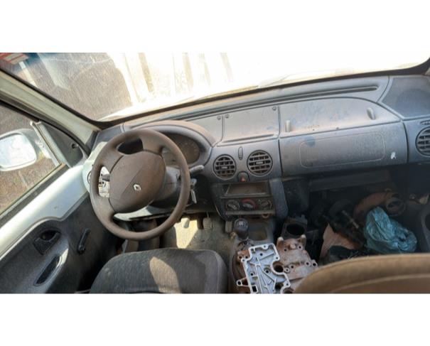 Foto de CAMIONETA I/RENAULT KGOO RONTANAMB, ALCOOL/GASOLINA, BRANCA, 2014/2015, CHASSI: 8A1FC1415FL237045, RENAVAM: 01008306247, NO ESTADO EM QUE SE ENCONTRA.