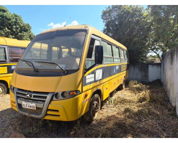 Foto de ONIBUS MARCOPOLO/VOLARE V8L ESC, DIESEL, AMARELA, 2010/2011, CHASSI: 93PB42G3PBC034175, RENAVAM: 00265090881, NO ESTADO EM QUE SE ENCONTRA.