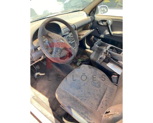 Foto de PAS/AUTOMOVEL CHEVROLET/CLASSIC LS, ALCOOL/GASOLINA, ANO/MOD 2012/2012, COR BRANCA, NO ESTADO EM QUE SE ENCONTRA.