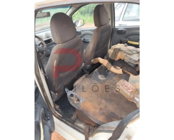 Foto de AUTOMOVEL FIAT/UNO WAY 1.0, ALCOOL/GASOLINA, BRANCA, 2012/2012, CHASSI: 9BD195162C0337217, RENAVAM: 00463084454, NO ESTADO EM QUE SE ENCONTRA.