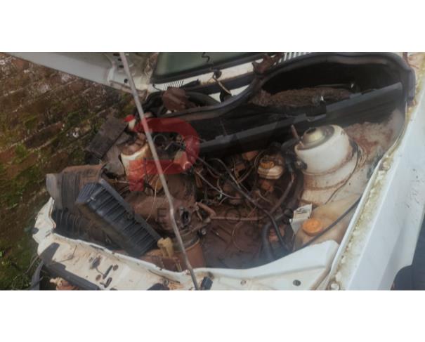 Foto de AUTOMOVEL, FIAT/UNO MILLE FIRE FLEX, 2005/2006, ALCOOL/GASOLINA, CHASSI: 9BD15822764790189, RENAVAM: 00874654220, NO ESTADO EM QUE SE ENCONTRA.
