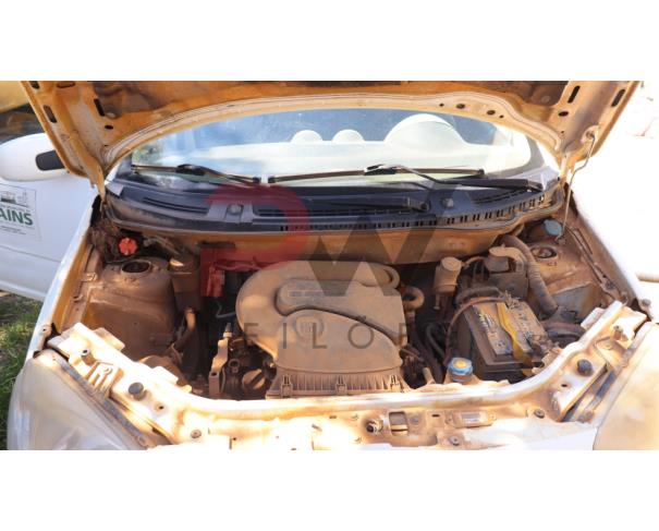 Foto de UNO ECONOMY 0,5L 088CV 1400 FAB FIAT COR BRANCA PLACA PUB-5495 ANO FAB/MOD 2014/2014 COMBUSTÍVEL FLEX CHASSI 9BD195173E0587443 RENAVAM 1009875490, NO ESTADO EM QUE SE ENCONTRA. 