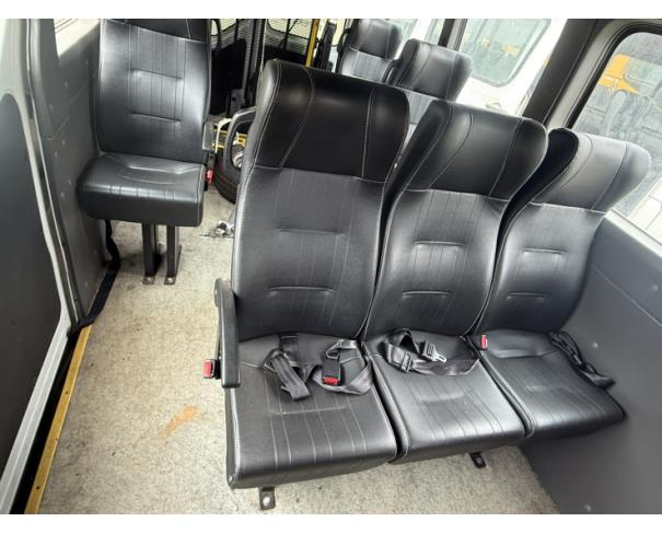 Foto de MICROONIB RENAULT/MASTER JI MBUS C, DIESEL, BRANCA, 2023/2024, CHASSI: 93YF6200XRJ610287, RENAVAM: 01337425734, NO ESTADO EM QUE SE ENCONTRA.