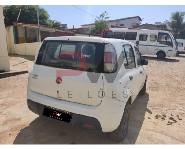 Foto de PASSAGEIRO / AUTOMOVEL FIAT/UNO ATTRACTIVE 1.0, ALCOOL//GASOLINA, BRANCA, 2018/2019, NO ESTADO EM QUE SE ENCONTRA. 
