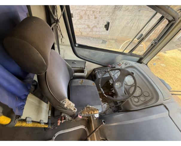 Foto de ONIBUS, M.BENZ/MASC GRANMINI O, BRANCA, 2010/2010, DIESEL, CHASSI: 9BM688277AB705008, RENAVAM: 00219999341, NO ESTADO EM QUE SE ENCONTRA.