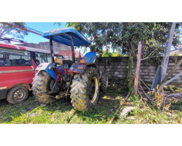 Foto de TRATOR NEW HOLLAND TT4030, AZUL, ANO 2012, NO ESTADO EM QUE SE ENCONTRA. 