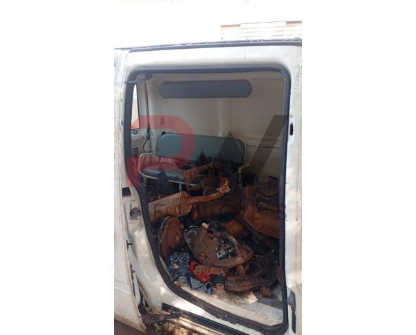 Foto de CAMINHONE FIAT/DOBLO AMBULANCIA, ALCOOL/GASOLINA, BRANCA, 2014/2014, CHASSI: ...38591, NO ESTADO EM QUE SE ENCONTRA.