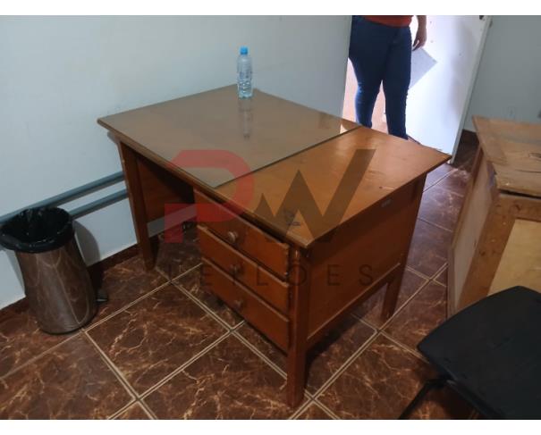 Foto de SUCATAS FERROSAS, SUCATAS ODONTOLÓGICAS, SUCATAS HOSPITALARES, ENTRE OUTROS, NO ESTADO EM QUE SE ENCONTRA.