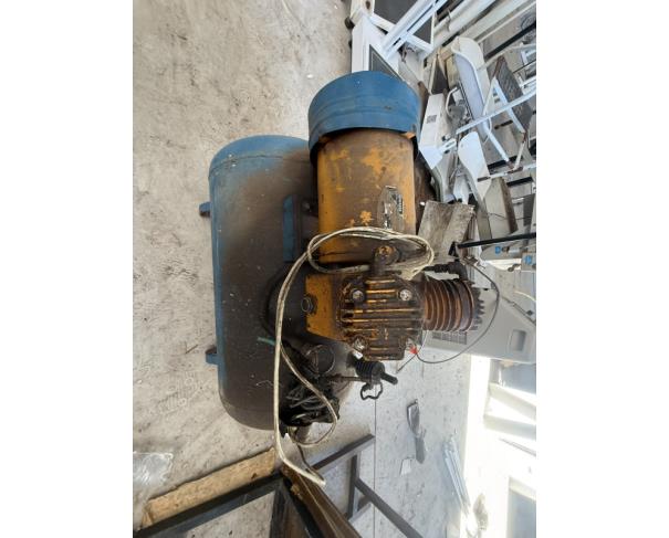 Foto de LOTE CONTENDO COMPRESSOR, NO ESTADO EM QUE SE ENCONTRA.