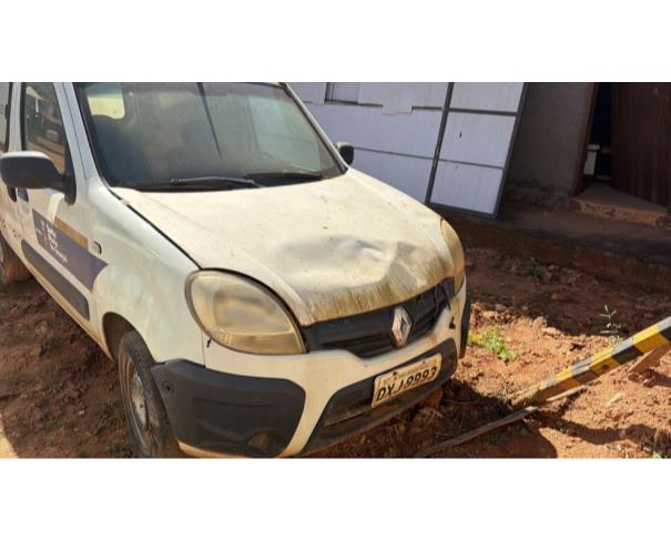 Foto de CAMIONETA I/RENAULT KGOO RONTANAMB, ALCOOL/GASOLINA, BRANCA, 2014/2015, CHASSI: 8A1FC1415FL237045, RENAVAM: 01008306247, NO ESTADO EM QUE SE ENCONTRA.