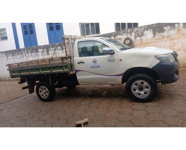 Foto de CAMINHONETE I/TOYOTA HILUX CS4X4, DIESEL, BRANCA, 2014/2014, CHASSI: 8AJDY22G5E7005384, RENAVAM: 01013448585, NO ESTADO EM QUE SE ENCONTRA. 