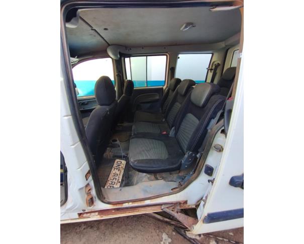 Foto de AUTOMOVEL, FIAT/DOBLO ESSENCE 7L E, BRANCA, 2017/2017, ALCOOL/GASOLINA, CHASSI: 9BD1196GDH1140860, RENAVAM: 01130829100, NO ESTADO EM QUE SE ENCONTRA.