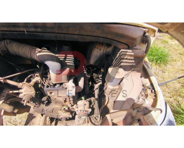 Foto de CARGA / CAMINHAO M.B./M.BENZ L 1113, 1985/1985, DIESEL, BRANCA, CHASSI: 34404312666224, RENAVAM: 00248285149, NO ESTADO EM QUE SE ENCONTRA. MOTOR AVARIADO. CHASSI SEM IMPLEMENTO. ESTA SEM O EIXO TRASEIRO E SEM AS RODAS TRASEIRAS.