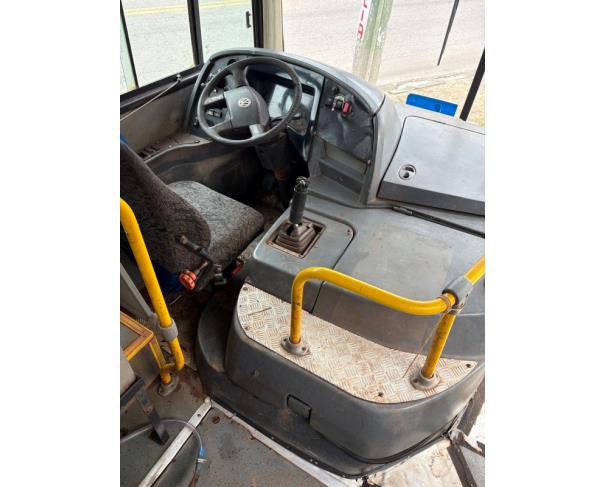 Foto de VW MPOLO TORINO U, DIESEL, BRANCA, 2013/2013, CHASSI: 9532G82W3DR344861, RENAVAM: 01011474112, NO ESTADO EM QUE SE ENCONTRA.