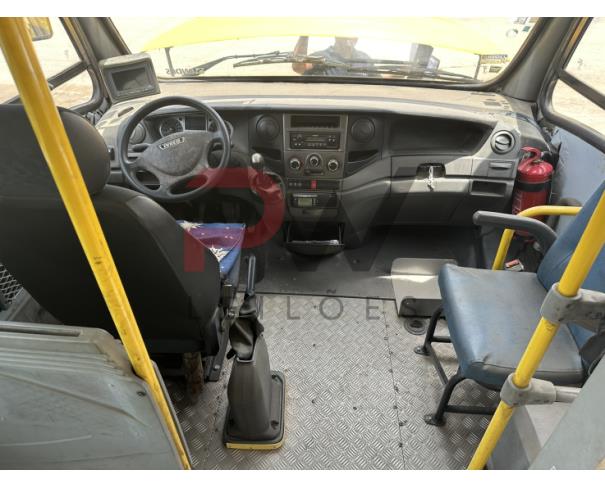 Foto de ONIBUS IVECO/CITYCLASS 70C17, DIESEL, AMARELA, 2014/2014, CHASSI: ...59788, NO ESTADO EM QUE SE ENCONTRAM.