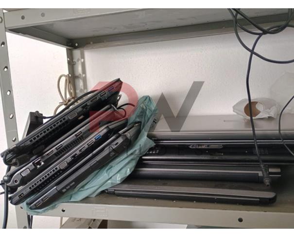 Foto de LOTE CONTENDO DIVERSOS EQUIPAMENTOS ELETRÔNICOS, TAIS COMO TELEVISORES, IMPRESSORAS, MONITORES DE VÍDEO, GABINETES DE COMPUTADORES, NOTEBOOKS, LAPTOPS, NOBREAKS, ESTABILIZADORES DE ENERGIA, TONERS E REFIS DE IMPRESSORAS, NO ESTADO EM QUE SE ENCONTRAM.