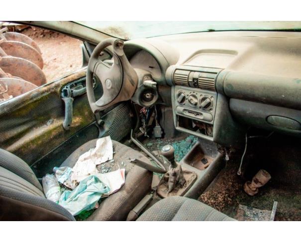Foto de SUCATA DE CHEVROLET CORSA CLASSIC, (SEM BAIXA) 