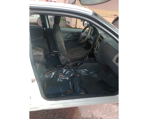 Foto de AUTOMOVEL FIAT/PALIO FIRE, ALCOOL/GASOLINA, BRANCA, 2014/2015, CHASSI: 9BD17102ZF7512668, RENAVAM: 01034167445, NO ESTADO EM QUE SE ENCONTRA. 
