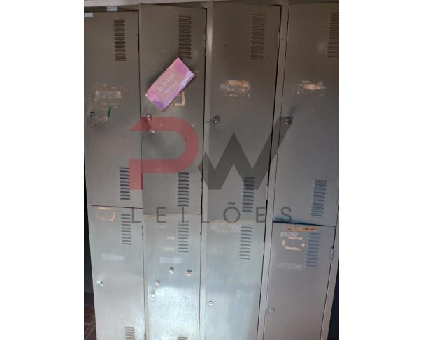 Foto de SUCATAS FERROSAS, SUCATAS ODONTOLÓGICAS, SUCATAS HOSPITALARES, ENTRE OUTROS, NO ESTADO EM QUE SE ENCONTRA.