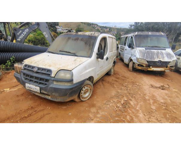 Foto de SUCATA SEM BAIXA - FIAT/DOBLO RONTAN AMB2, 2009/2009, ANTIGA PLACA HMH-6726, NO ESTADO EM QUE SE ENCONTRA.